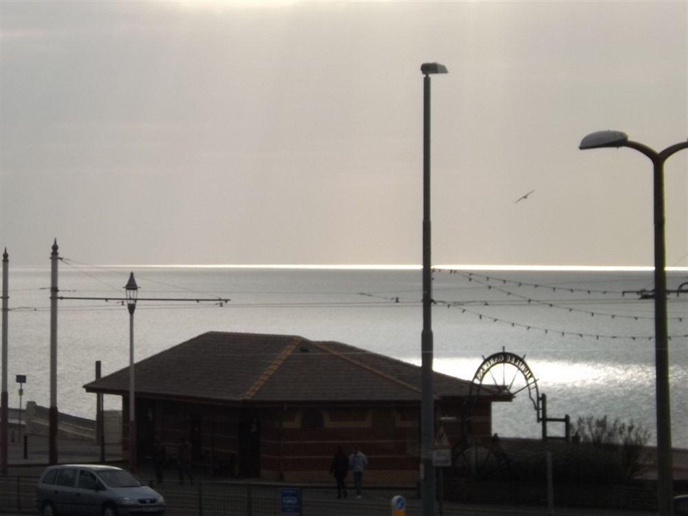 The South Lea Hotel Blackpool Bagian luar foto